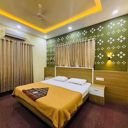 Hotel Isha Residency Kochi Exterior foto