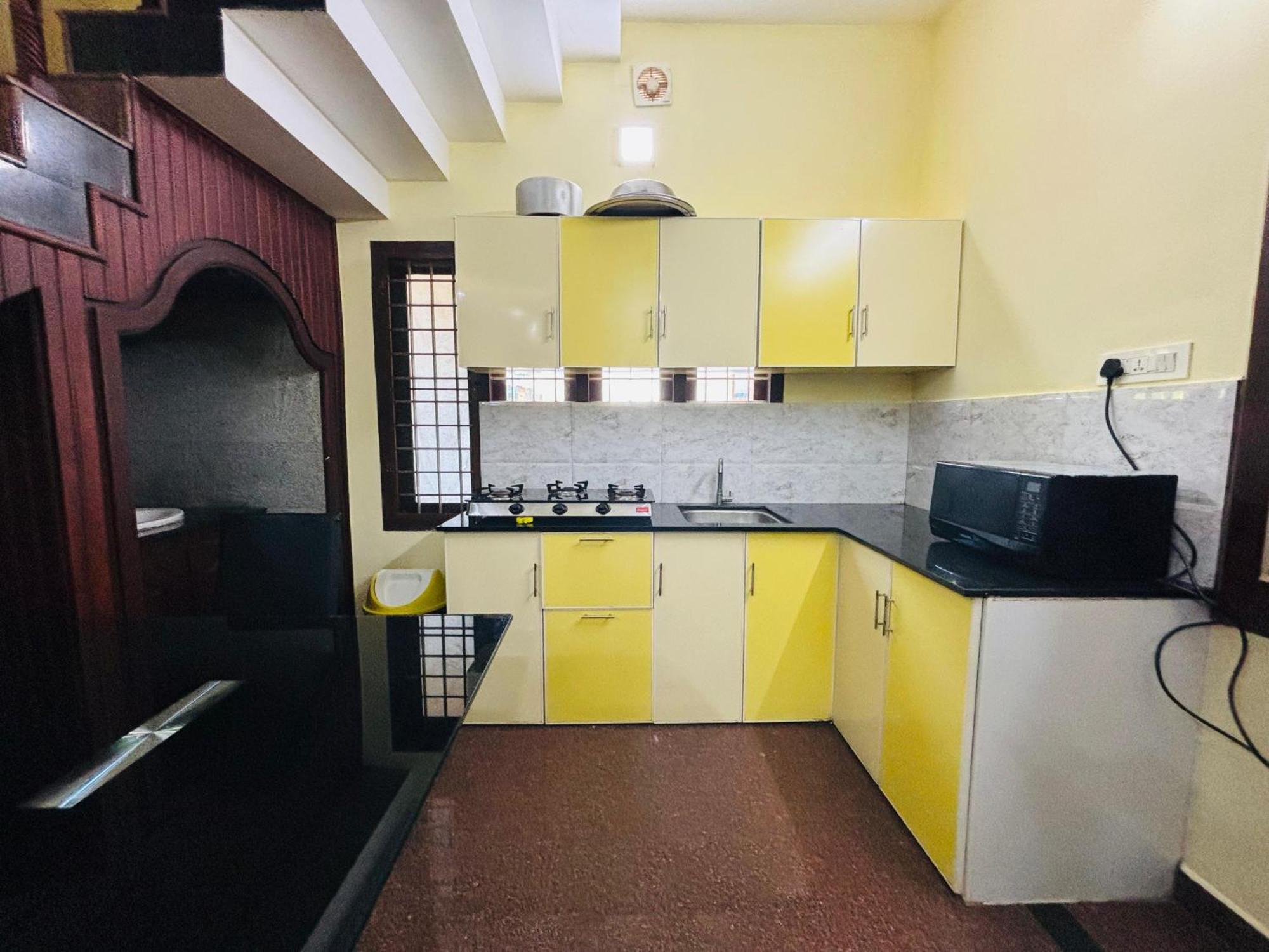 Hotel Isha Residency Kochi Exterior foto